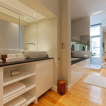 Luxury Excellent Location